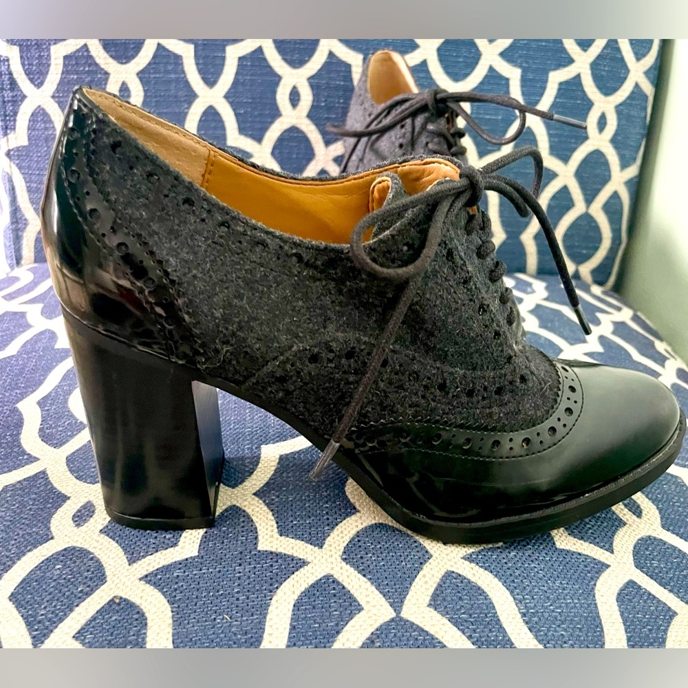 Stylish Franco Sarto Brogues w/3inch heel
